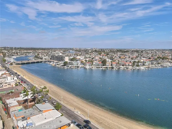 $1,990,000 | 75 Claremont Avenue, Long Beach, CA 90803