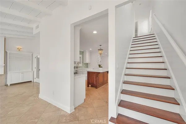 $1,990,000 | 75 Claremont Avenue, Long Beach, CA 90803