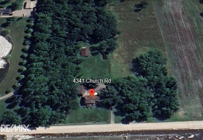 4341 Church Road Casco, MI 48064 - Photo 5 of 21 50159058-c392b20e-fec9-4a2f-8bf8-86c2bfc25a40.JPG