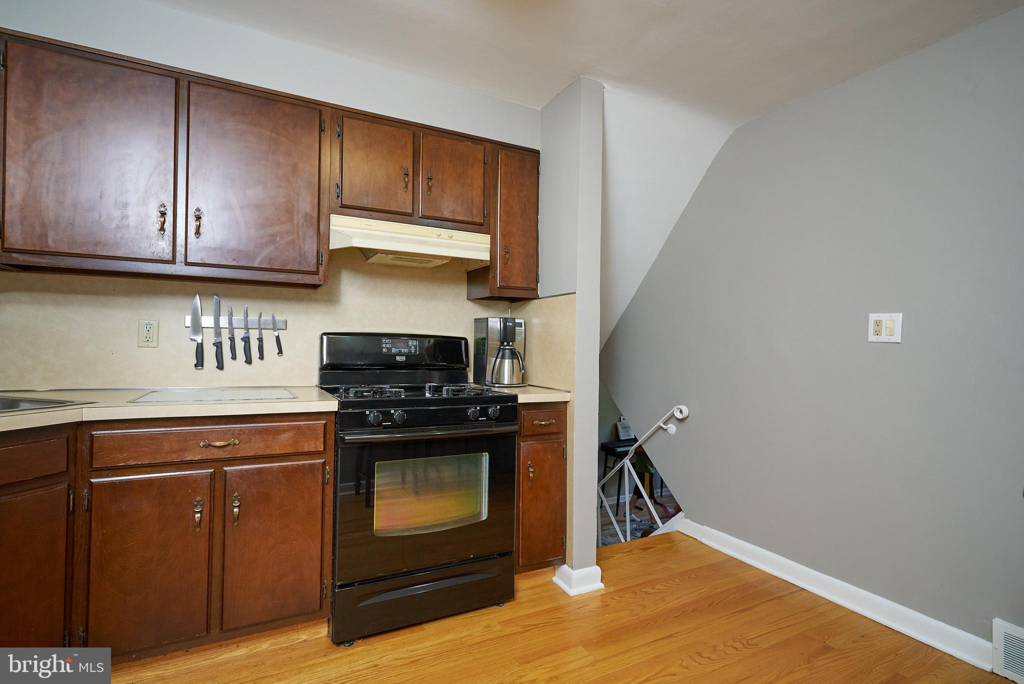 710 Cambridge Road Brookhaven, PA 19015 - Photo 10 of 28 Kitchen