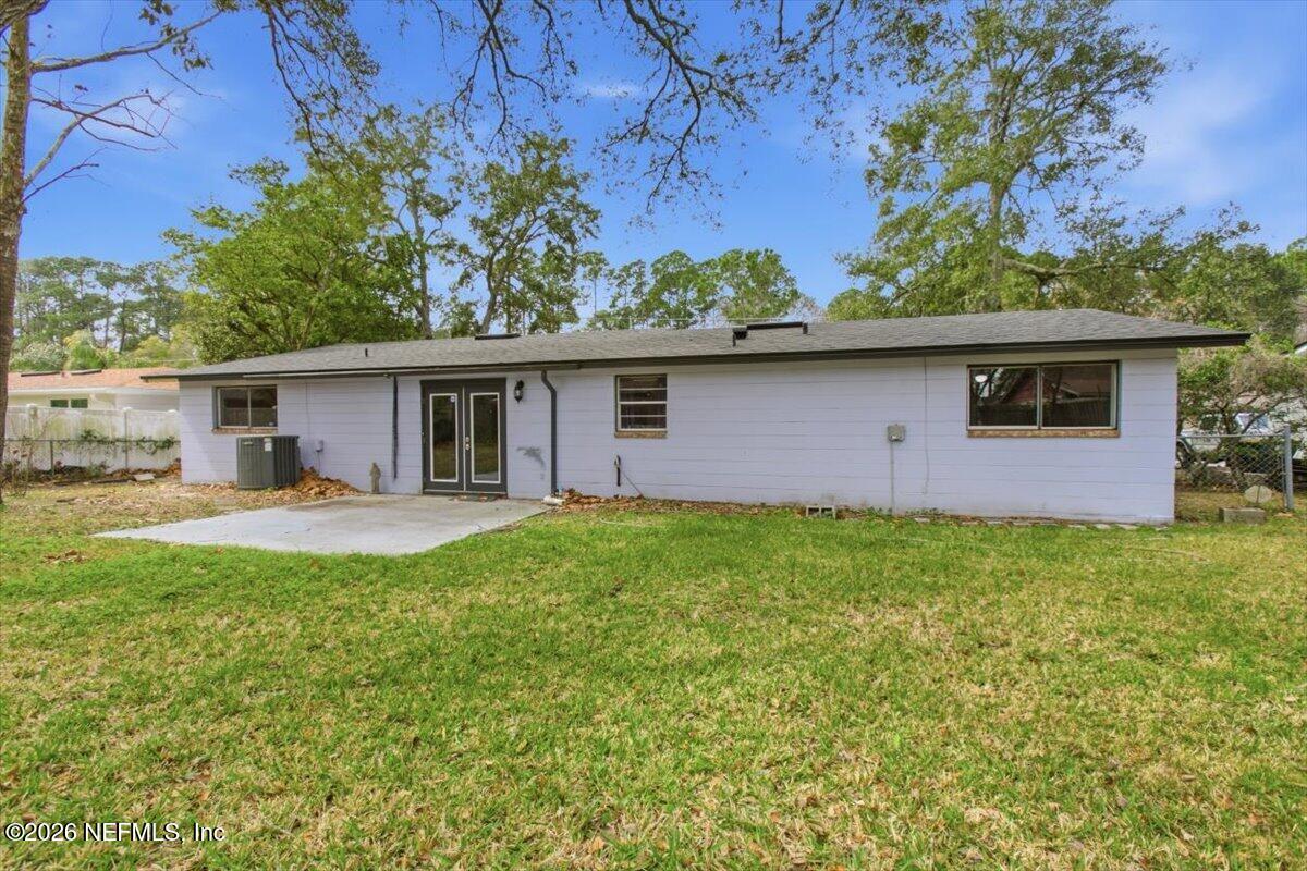 3643 Eunice Road Jacksonville, FL 32250 - Photo 23 of 29 17-Exterior Back