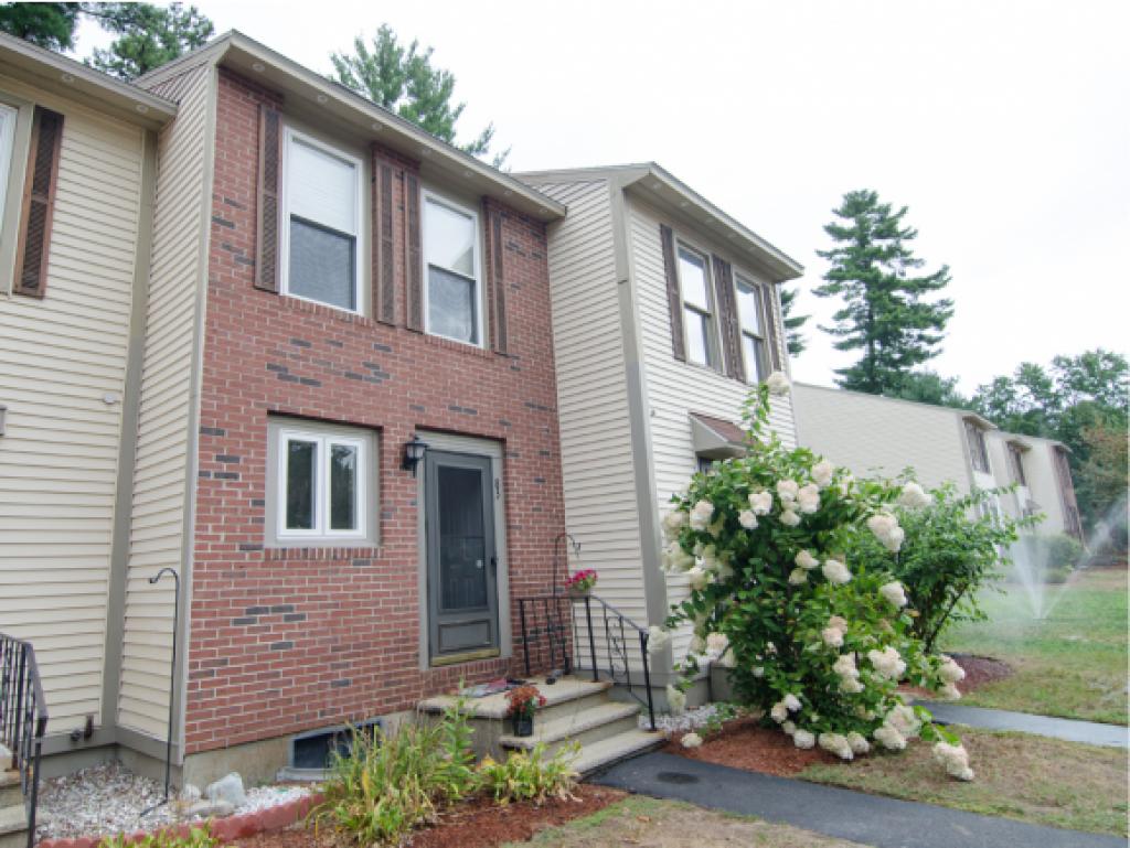 83 Shelburne Road, Unit 83 Merrimack, NH 03054 - Photo 2 of 21