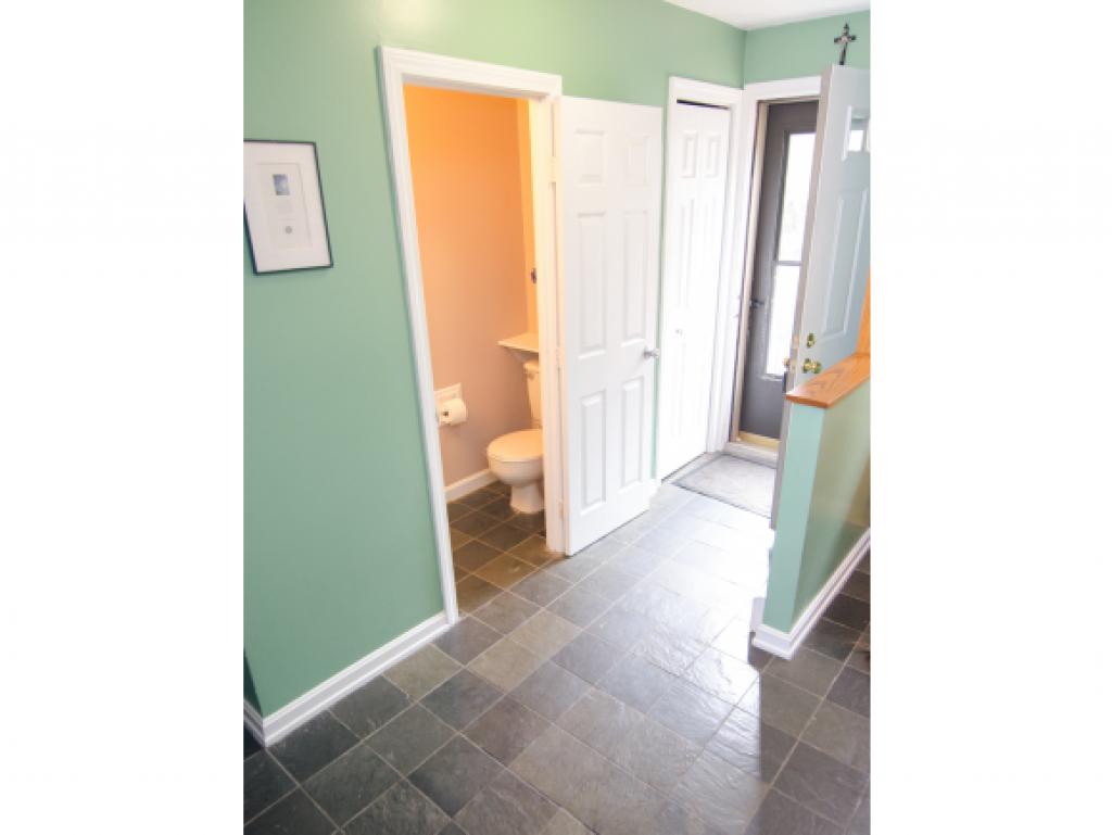 83 Shelburne Road, Unit 83 Merrimack, NH 03054 - Photo 9 of 21