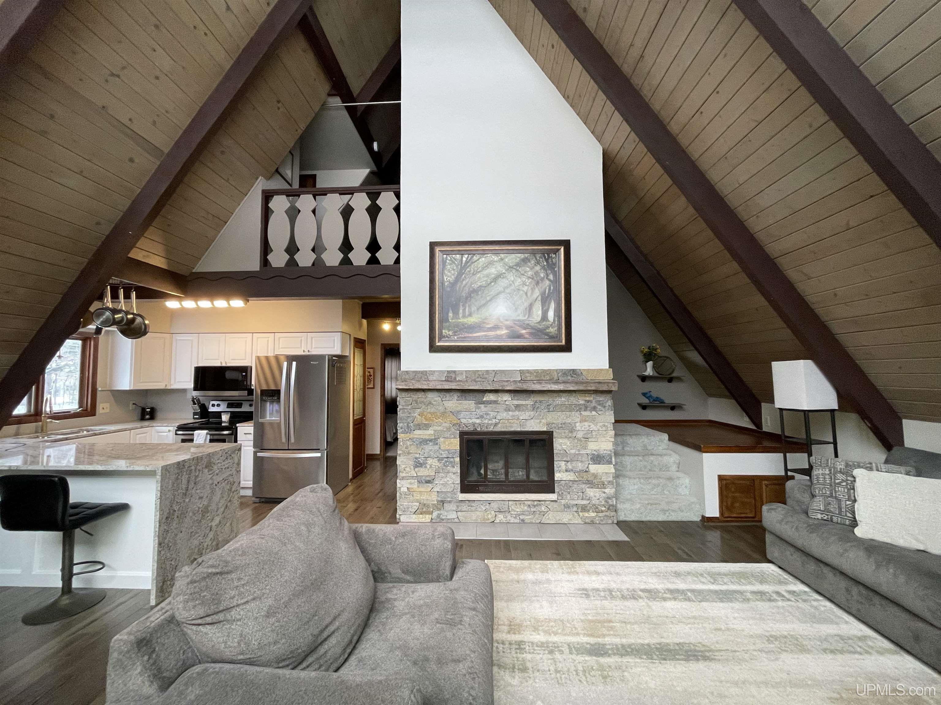804 Lasalle Road Marquette, MI 49855 - Photo 23 of 61