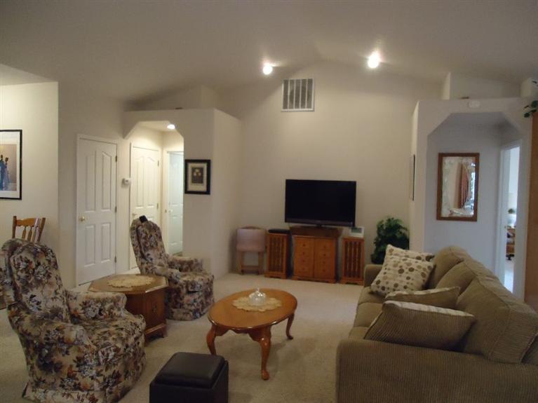 2398 Springbrook Road, Unit 3 Medford, OR 97504 - Photo 10 of 26 Additional Photo