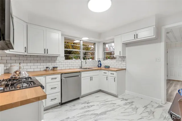 $259,900 | 11 Hazelwood Lane, Hazelwood, MO 63042