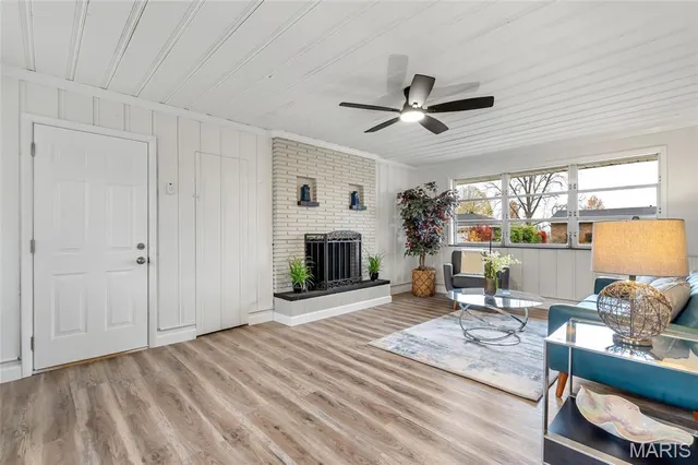 $259,900 | 11 Hazelwood Lane, Hazelwood, MO 63042