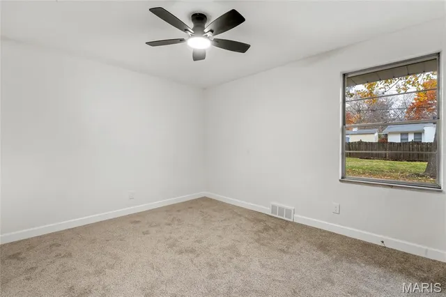 $259,900 | 11 Hazelwood Lane, Hazelwood, MO 63042