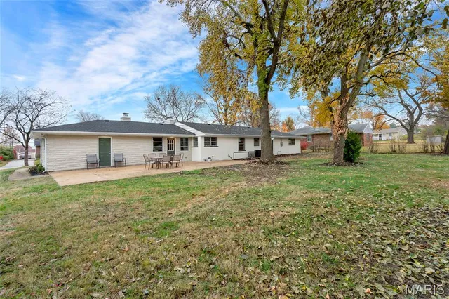 $259,900 | 11 Hazelwood Lane, Hazelwood, MO 63042