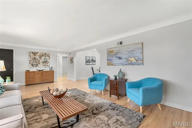 $259,900 | 11 Hazelwood Lane, Hazelwood, MO 63042