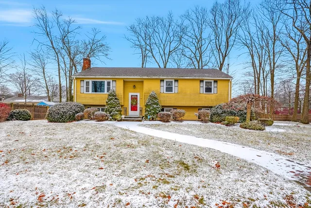 $549,000 | 38 Walker Ave Extension, Milford, MA 01757