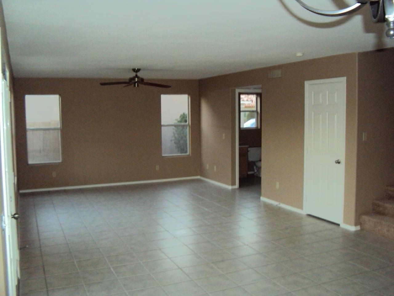 7573 West Calavar Road Peoria, AZ 85381 - Photo 3 of 14 Family Room