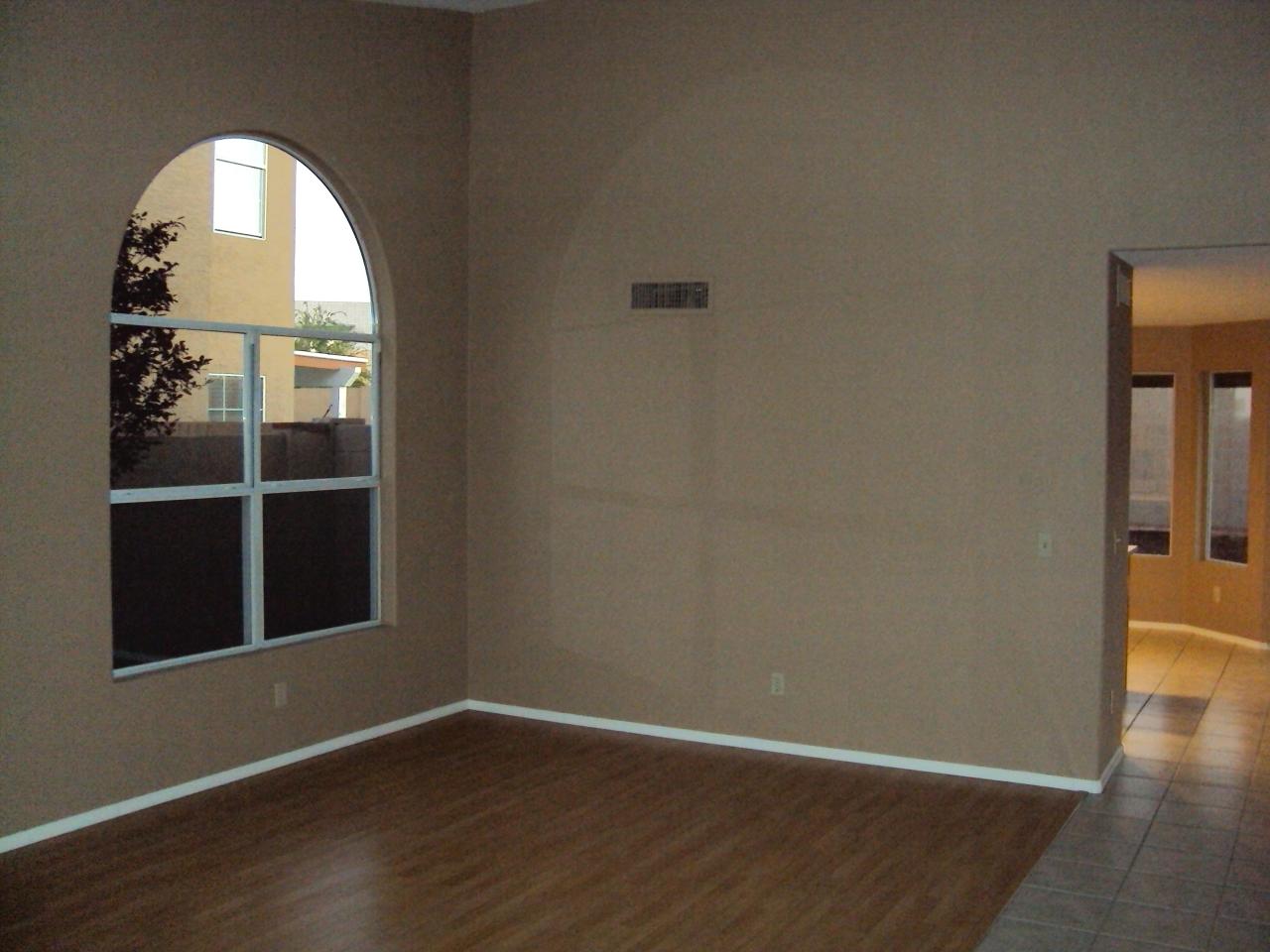 7573 West Calavar Road Peoria, AZ 85381 - Photo 4 of 14 Formal Dining