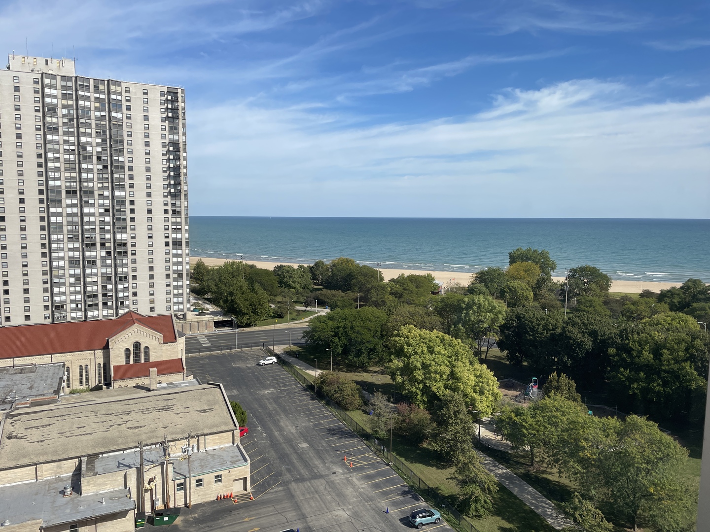 5601 North Sheridan Road, Unit 14E Chicago, IL 60660 - Photo 10 of 16 Gallery Image 10