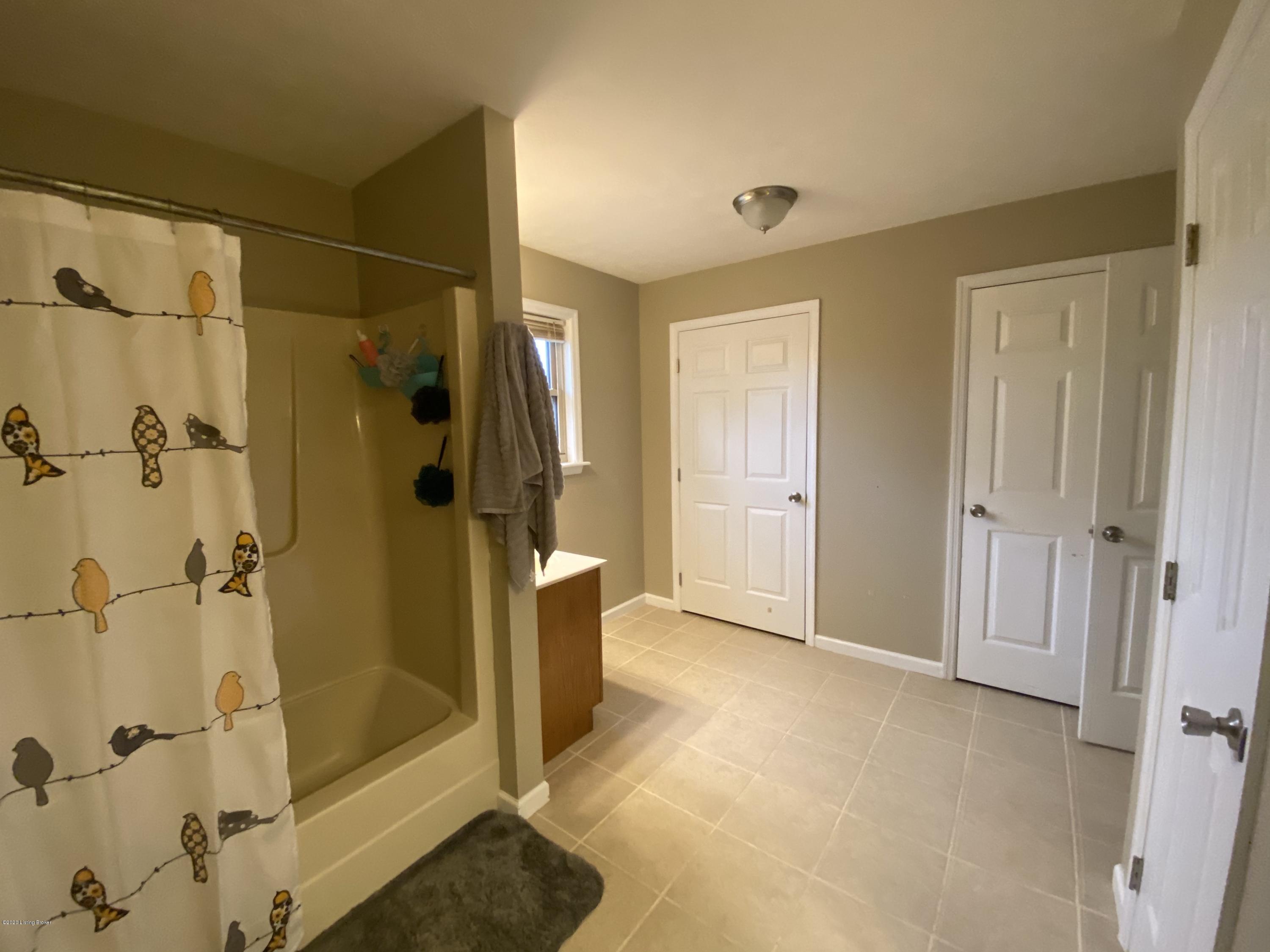 1524 Alton Road Lawrenceburg, KY 40342 - Photo 38 of 45 7n8dVBnjRd6HL%E09ZKMkw