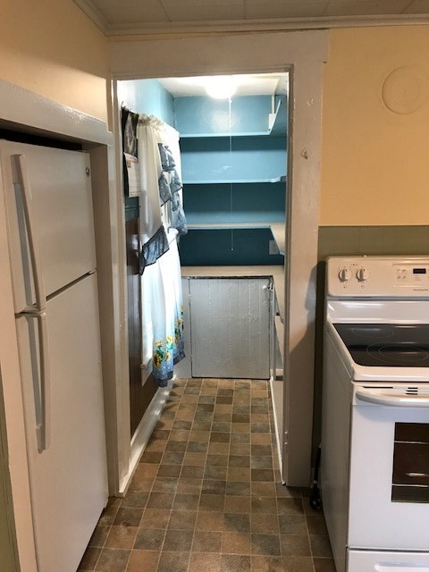 81 South Street Rutland, VT 05701 - Photo 6 of 14