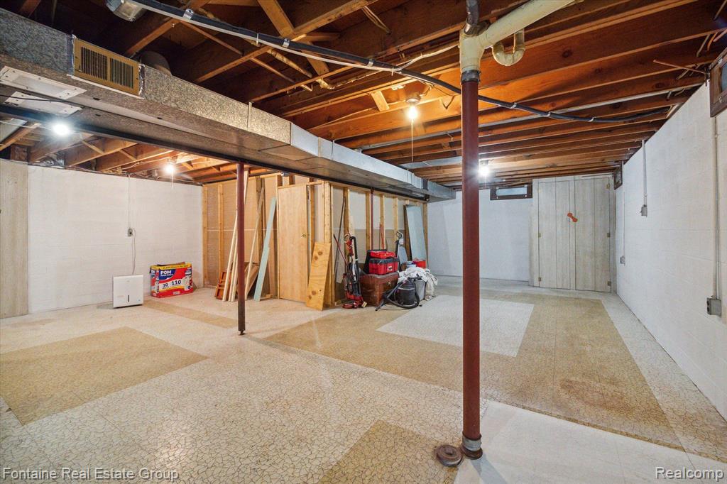 1591 East Wardlow Road Highland, MI 48356 - Photo 35 of 52 Gallery Image 35