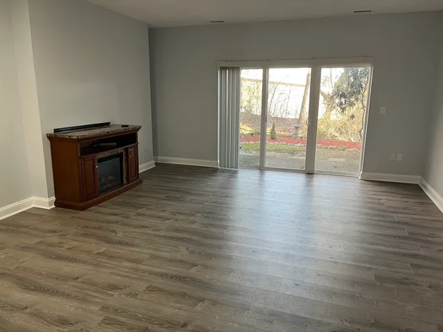 $2,350 | 37 Highwood Drive, Unit 37, Franklin, MA 02038