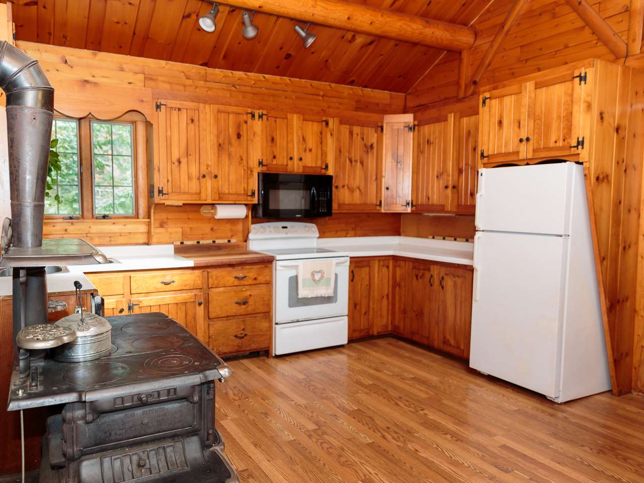 12 Sandy Point Road Stratham, NH 03885 - Photo 18 of 39
