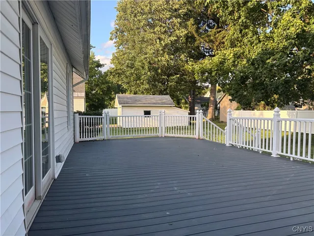 $324,000 | 402 Kingston Road, Utica, NY 13502