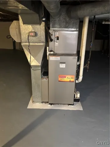 $324,000 | 402 Kingston Road, Utica, NY 13502