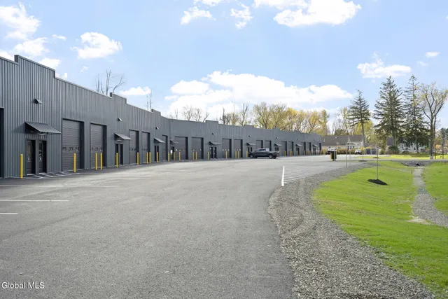 $16 | 46 Maple Avenue, Glenville, NY 12302