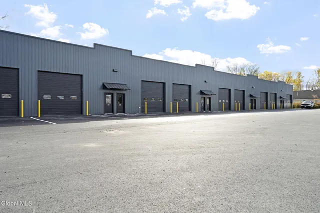 $16 | 46 Maple Avenue, Glenville, NY 12302