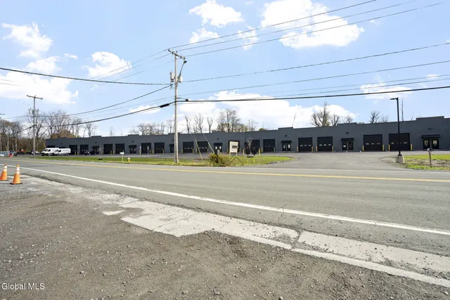 $16 | 46 Maple Avenue, Glenville, NY 12302