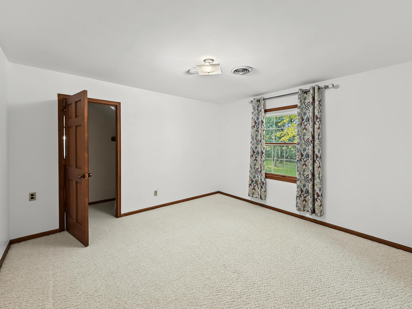 2016 2100 North Road Watseka, IL 60970 - Photo 28 of 41 Gallery Image 28