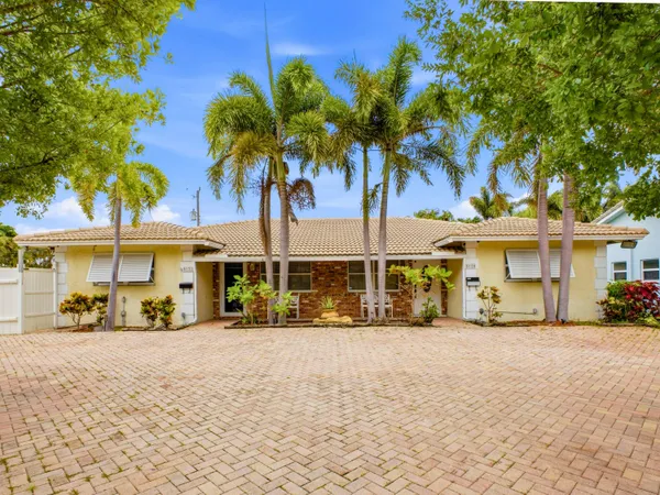 $3,500 | 5120 Northeast 22nd Avenue, Lighthouse Point, FL 33064