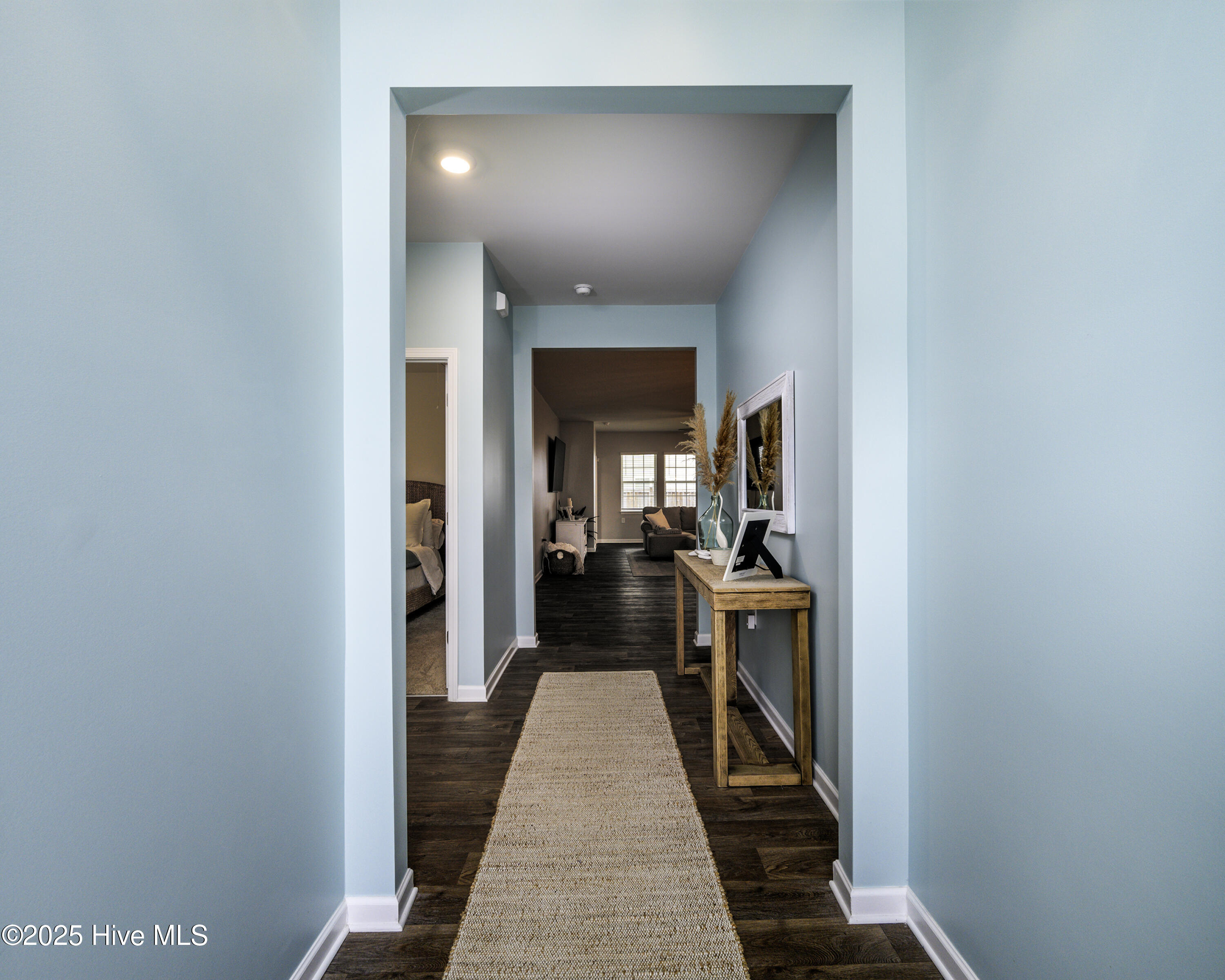 417 Frida Road New Bern, NC 28560 - Photo 11 of 56 Foyer
