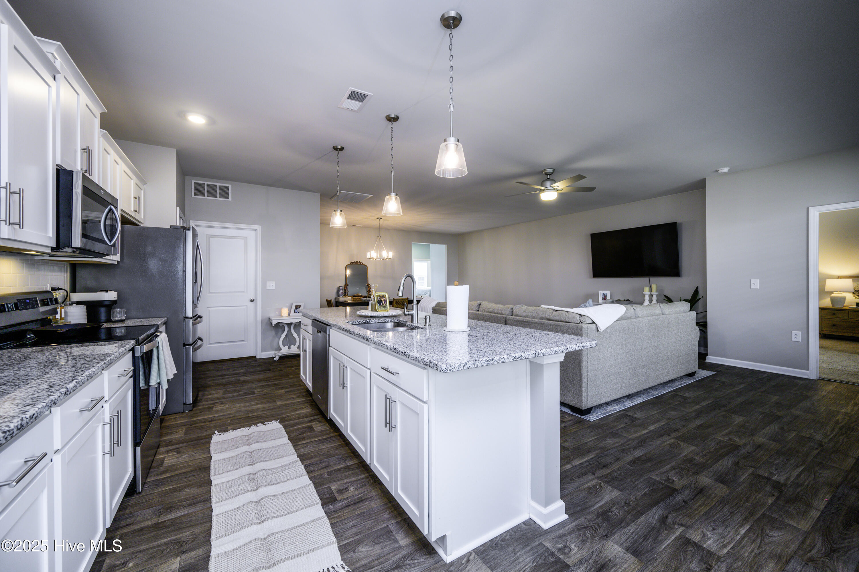 417 Frida Road New Bern, NC 28560 - Photo 17 of 56 Open Concept Living Space