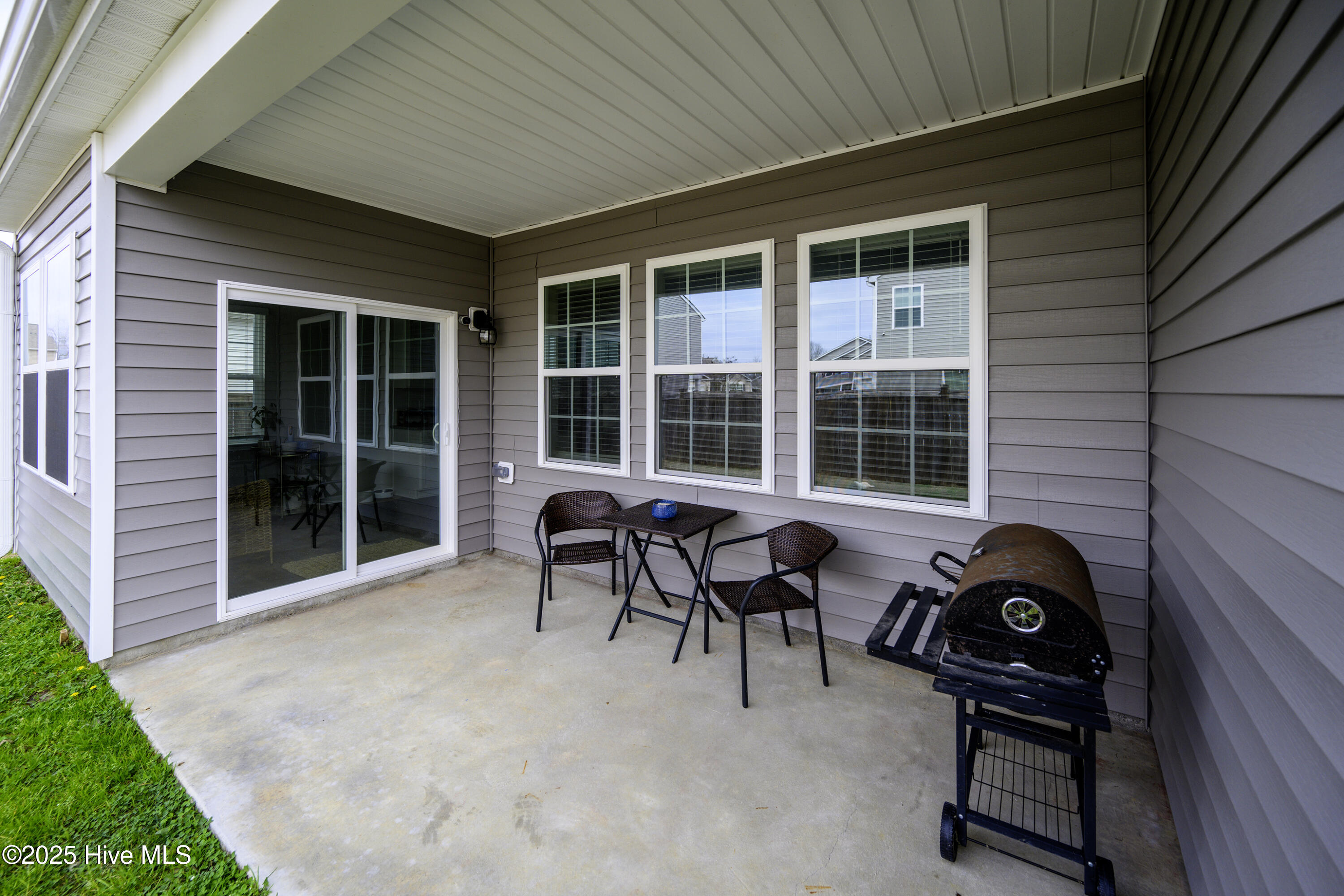 417 Frida Road New Bern, NC 28560 - Photo 22 of 56 Covered Back Patio
