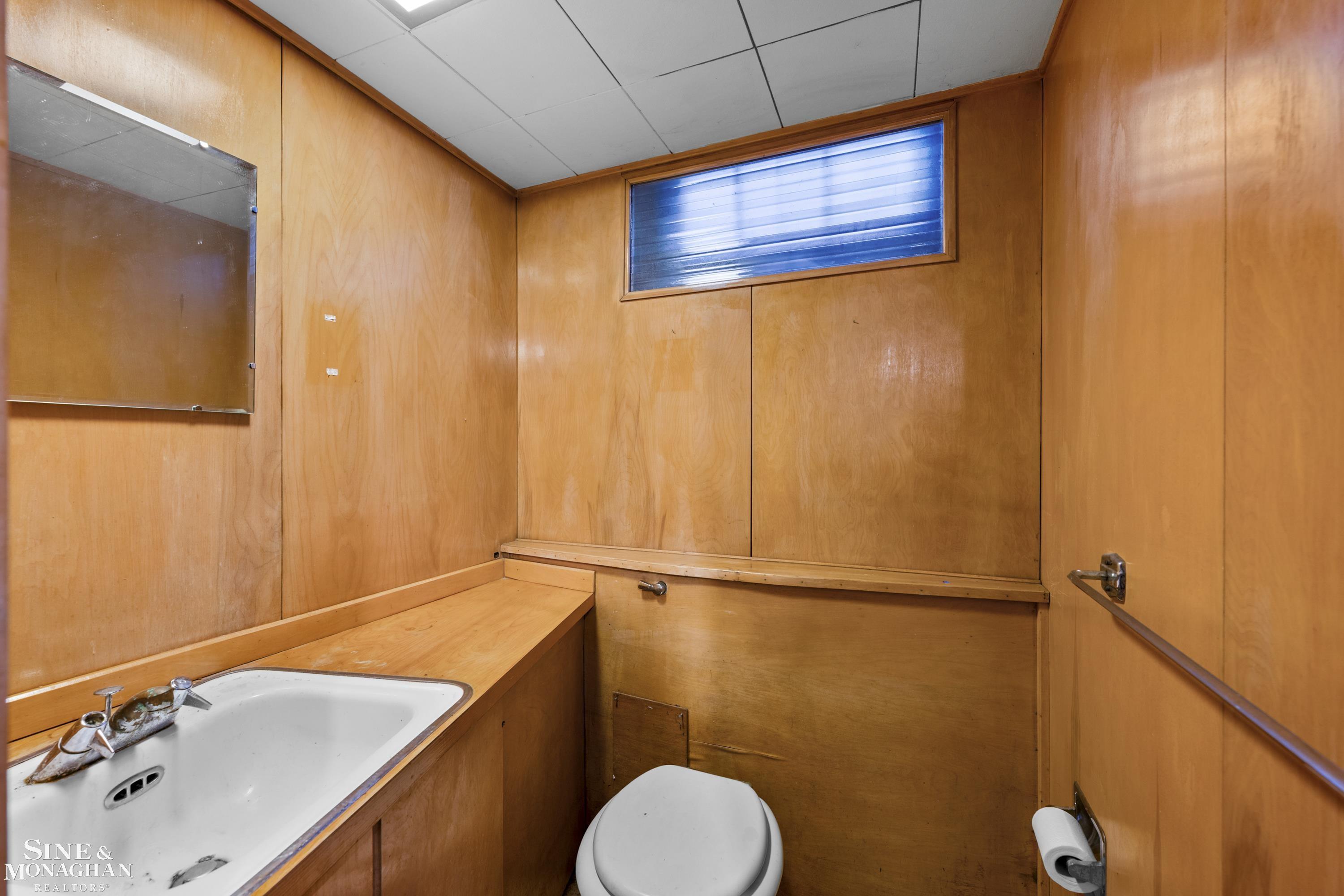 415 Lothrop Road Grosse Pointe Farms, MI 48236 - Photo 23 of 28
