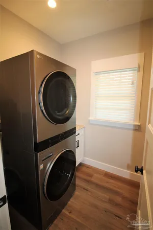 $3,800 | 435 East Government Street, Pensacola, FL 32502