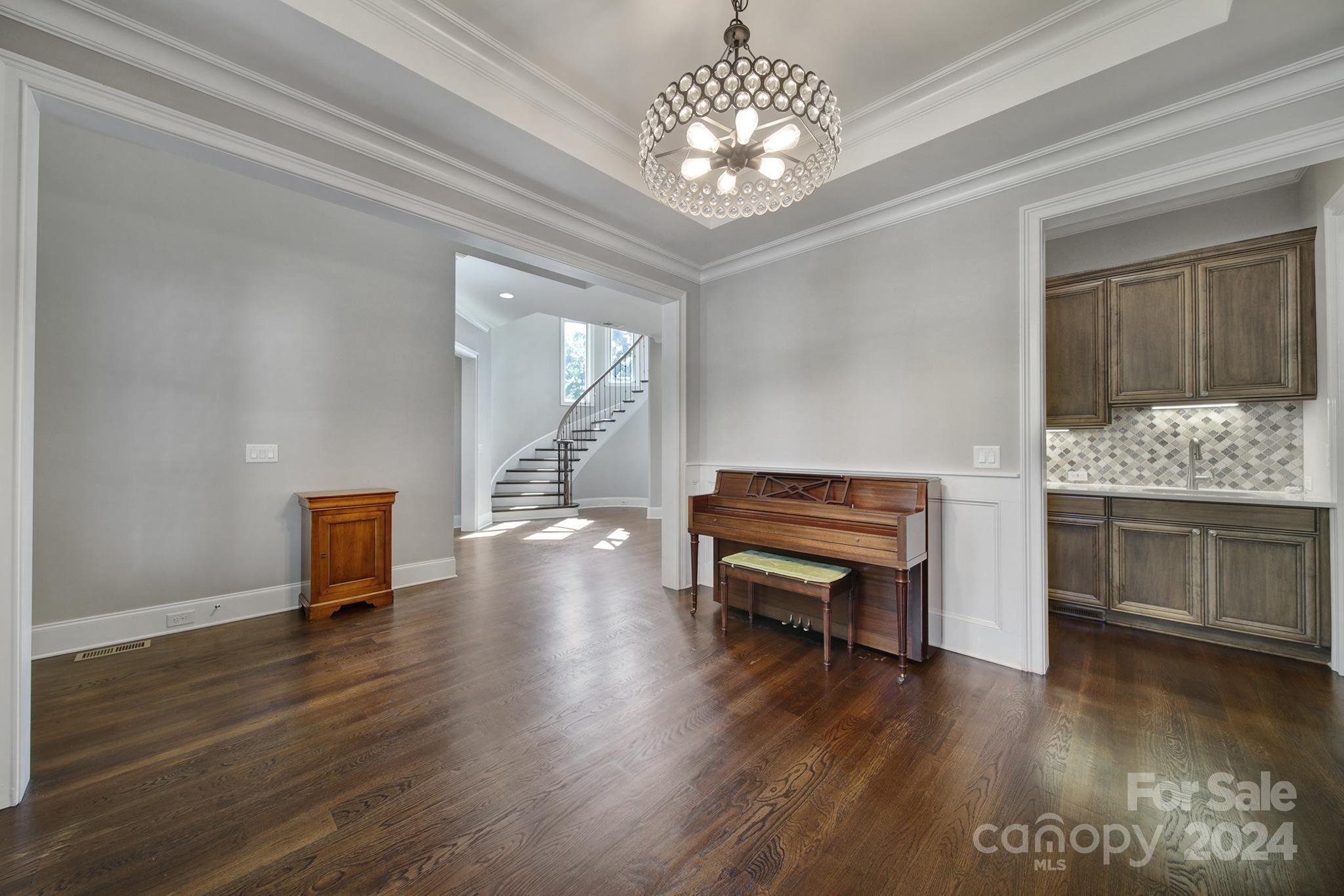 406 North Sharon Amity Road Charlotte, NC 28211 - Photo 12 of 40 Gallery Image 12