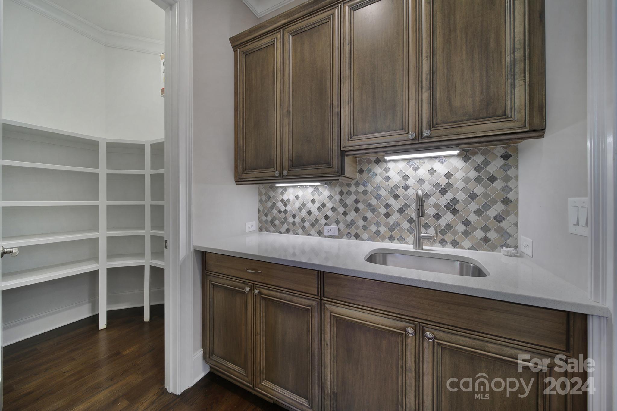 406 North Sharon Amity Road Charlotte, NC 28211 - Photo 10 of 40 Gallery Image 10