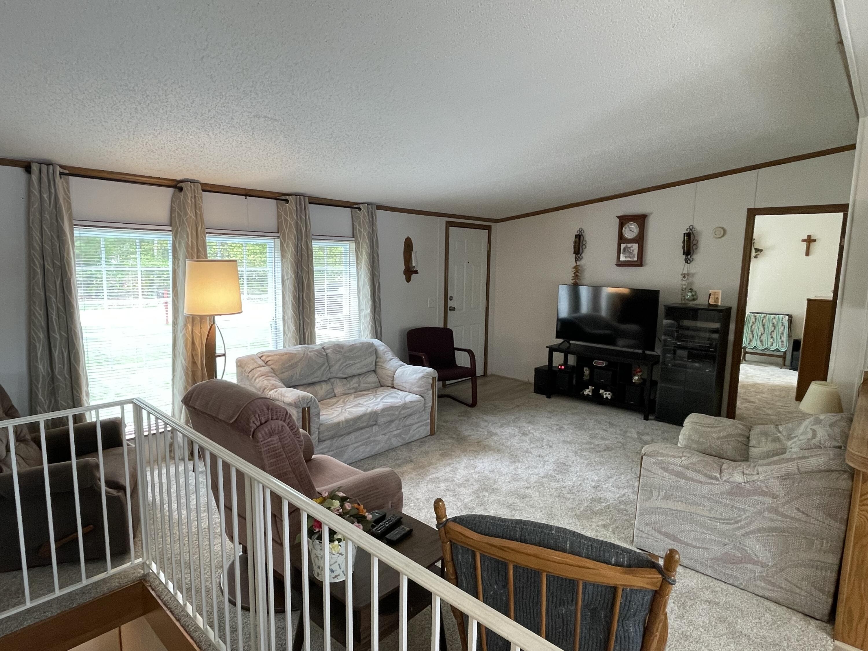 125 South Maple Road Branch, MI 49402 - Photo 3 of 58 IMG_2783