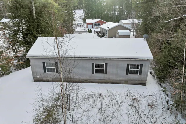 $169,000 | 21 Mansfield Woods Way, New Hampton, NH 03256