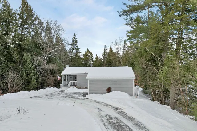 $169,000 | 21 Mansfield Woods Way, New Hampton, NH 03256