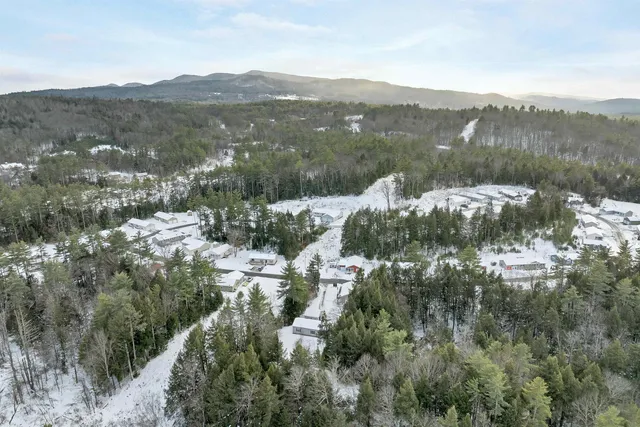 $169,000 | 21 Mansfield Woods Way, New Hampton, NH 03256