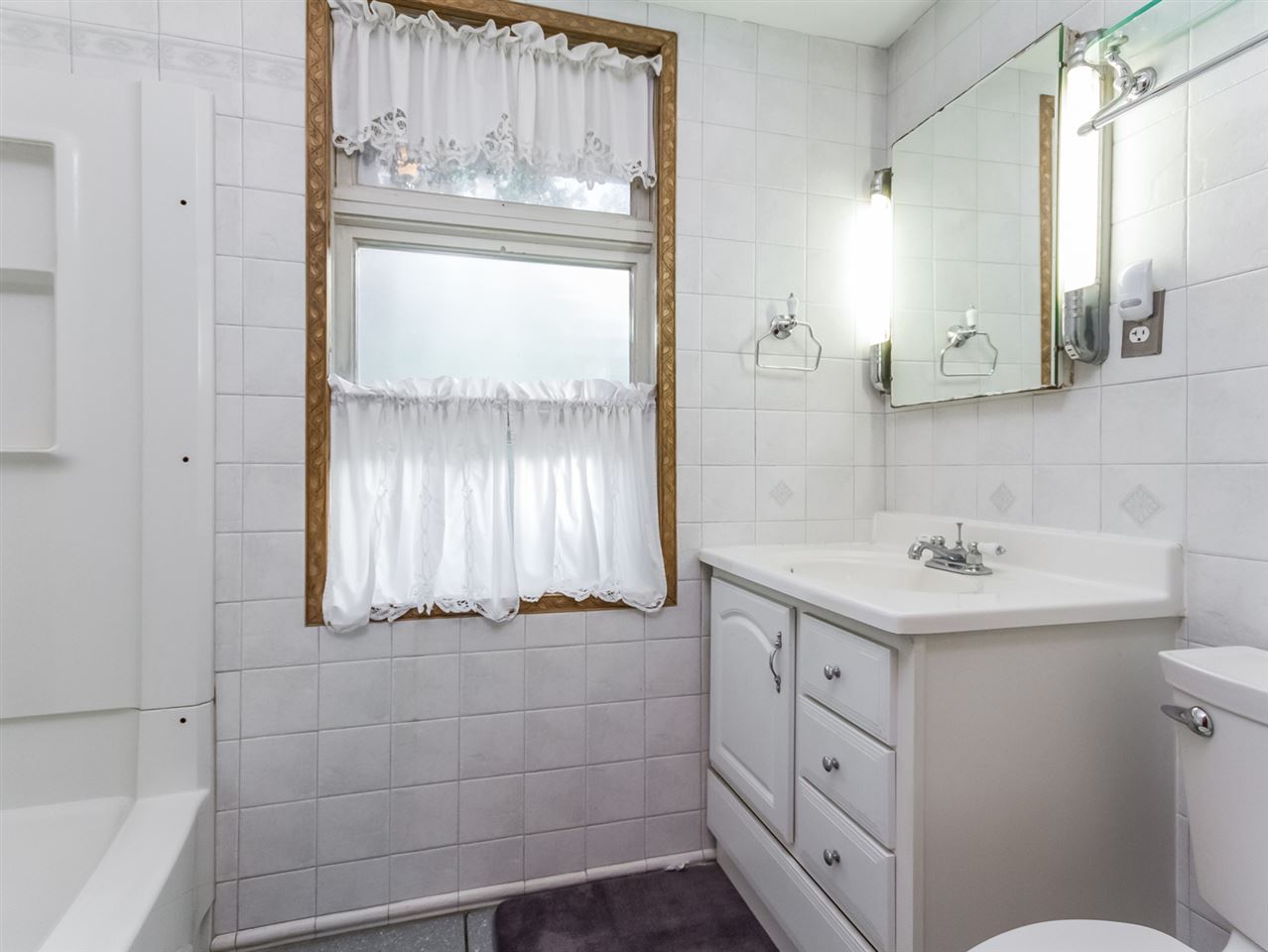 151 Lucas Road Manchester, NH 03109 - Photo 23 of 40