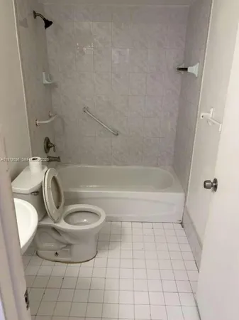 $2,100 | 1622 Sunrise Boulevard, Homestead, FL 33033