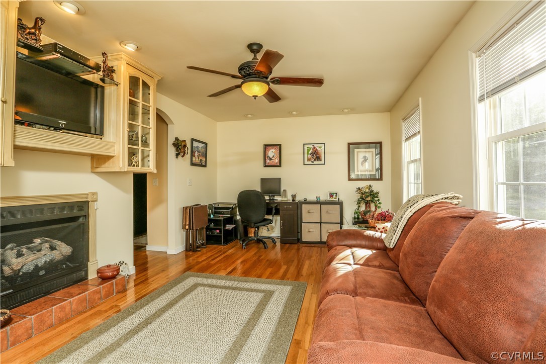 24392 Cabin Point Road Waverly, VA 23890 - Photo 6 of 33 Gallery Image 6