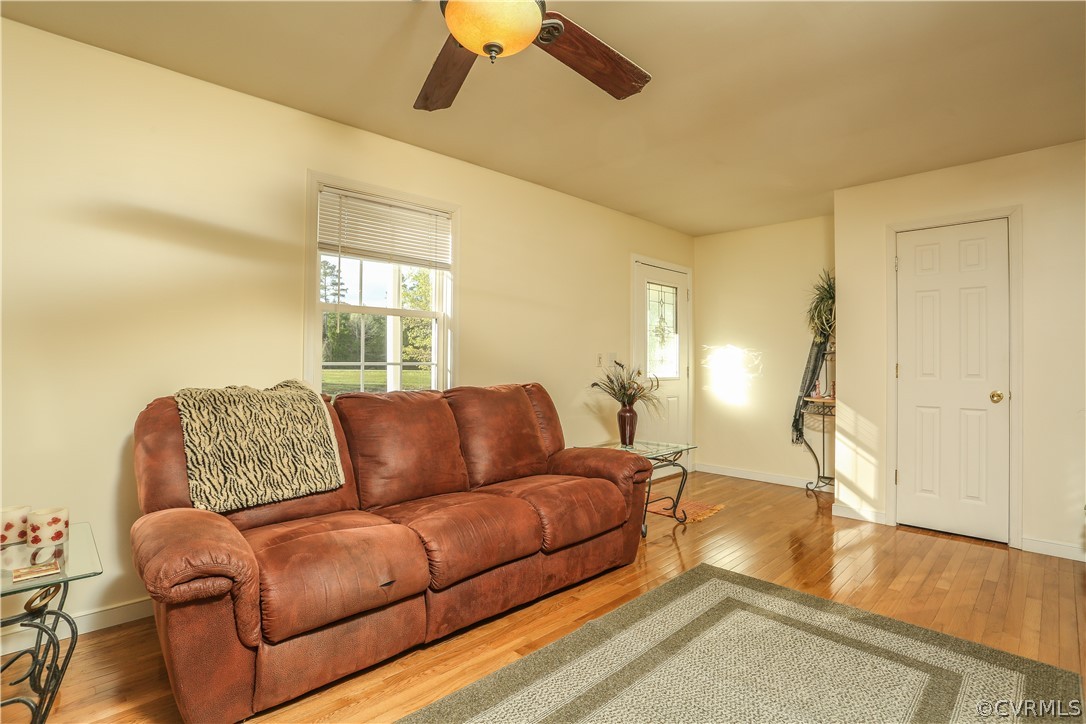 24392 Cabin Point Road Waverly, VA 23890 - Photo 8 of 33 Gallery Image 8