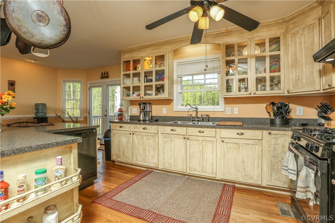 24392 Cabin Point Road Waverly, VA 23890 - Photo 10 of 33 Gallery Image 10