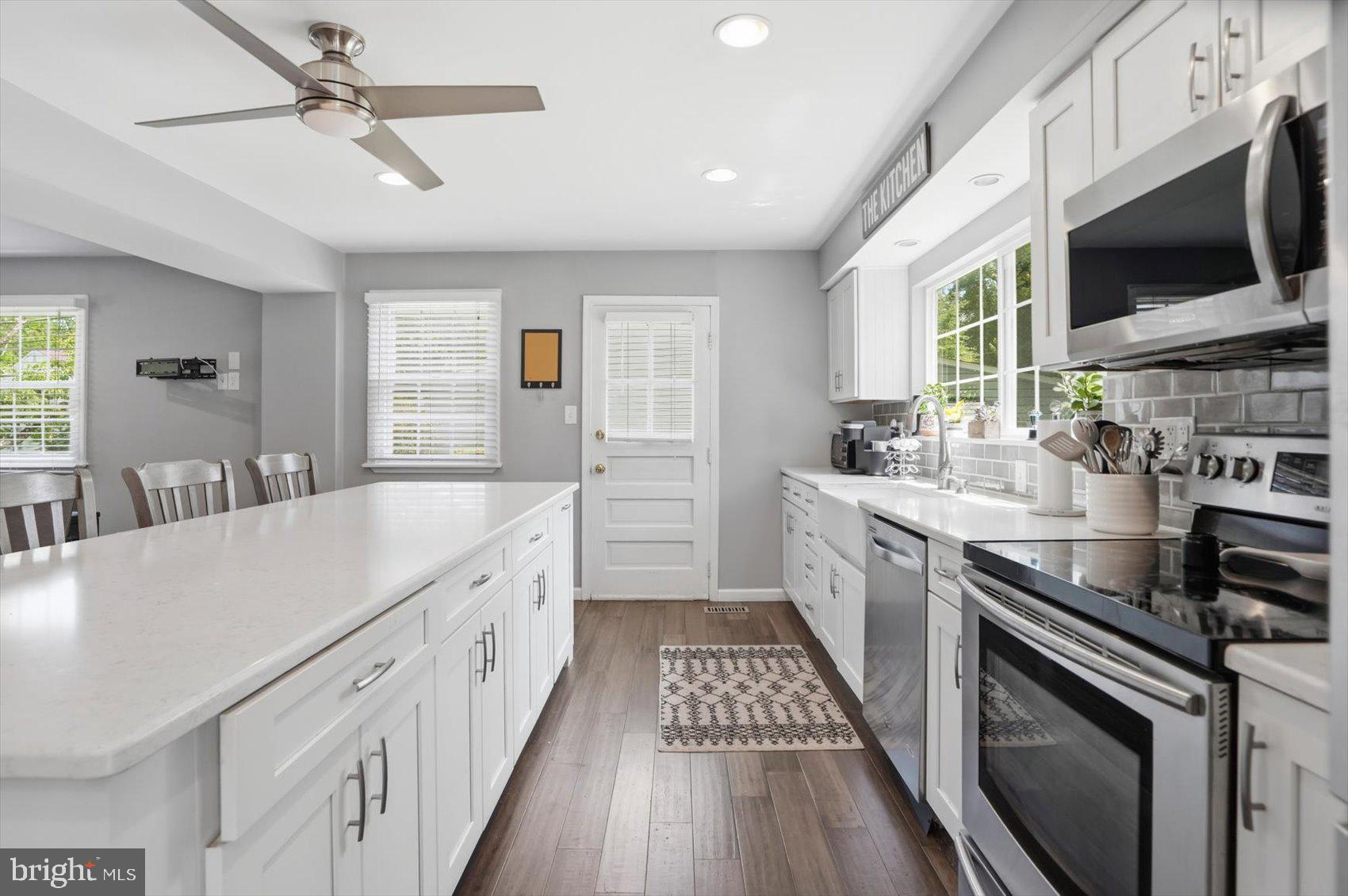 10509 Gateridge Road Cockeysville, MD 21030 - Photo 11 of 40 Kitchen