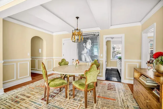 $4,395,000 | 302 West 12th Street, Unit 2E | West Village