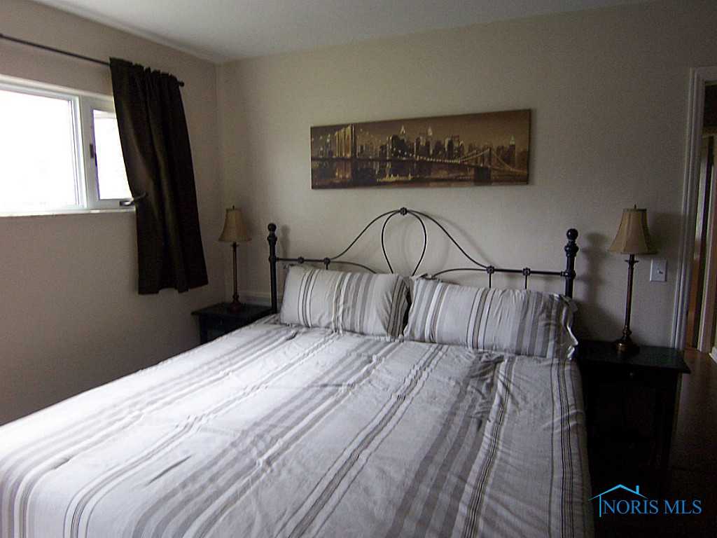 4307 Elmhurst Road Toledo, OH 43613 - Photo 10 of 18 Gallery Image 10