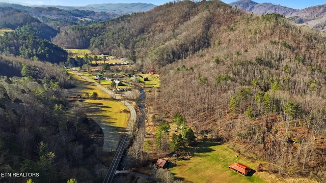 $350,000 | 8485 North Highway 91 North, Laurel Bloomery, TN 37680